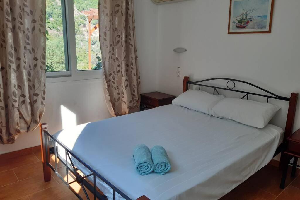 Villa Sunrise With Stunning Views And Private Pool Katokhorion  Экстерьер фото