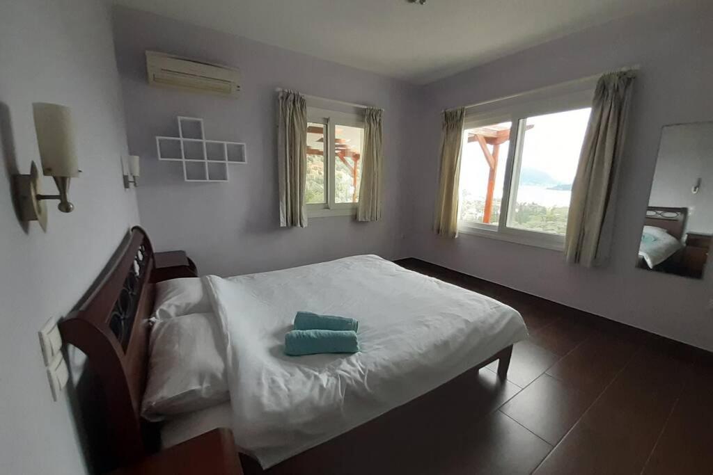 Villa Sunrise With Stunning Views And Private Pool Katokhorion  Экстерьер фото
